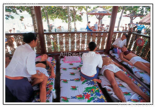 The Fair House Beach Resort 12